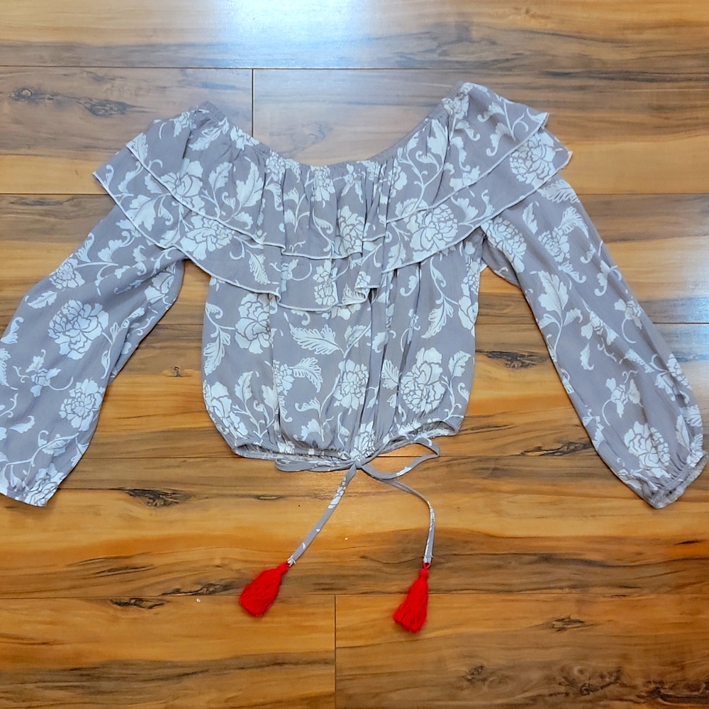 Crop flowy top!